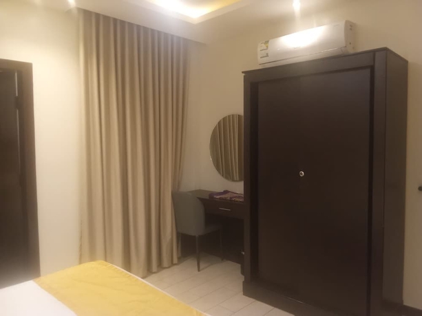 Imagen de la habitación del Ivana Hotel Suites. Foto 8
