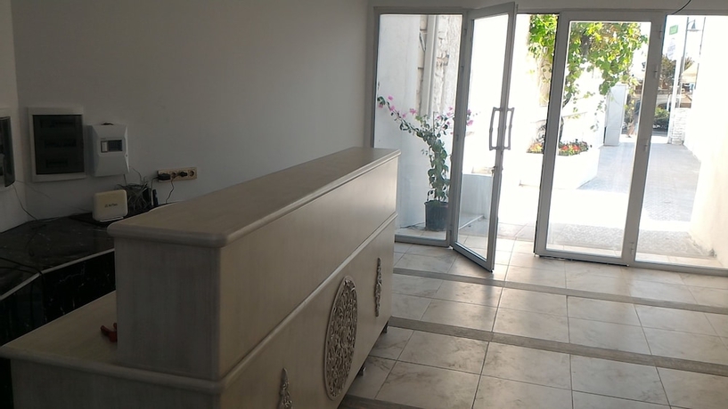 Imagen de los interiores del Iz Birak Hotel. Foto 18