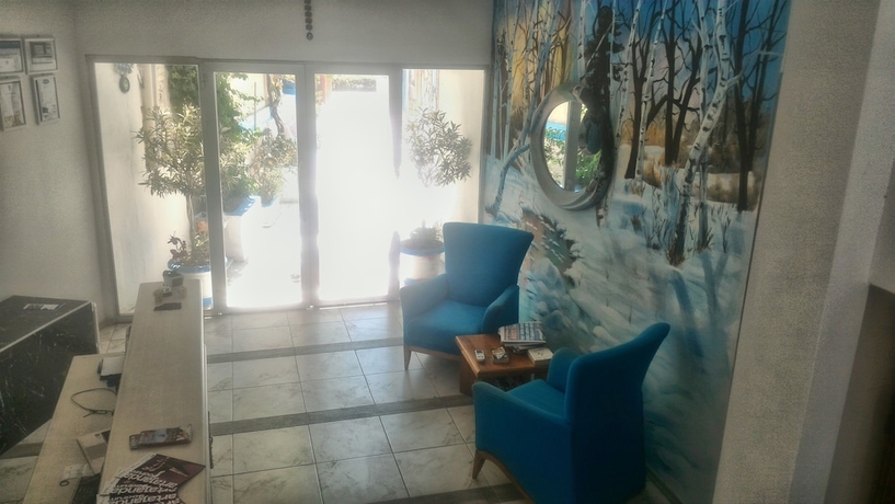 Imagen de los interiores del Iz Birak Hotel. Foto 19