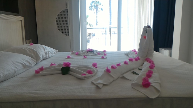 Imagen de la habitación del Iz Birak Hotel. Foto 14