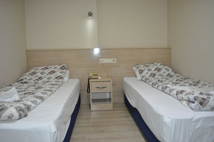 Imagen de la habitación del Izmir Avsar Otel. Foto 15