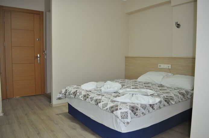 Imagen de la habitación del Izmir Avsar Otel. Foto 16