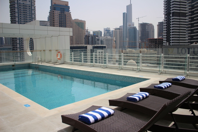 Imagen de la piscina del Jannah Marina Hotel Apartments. Foto 15