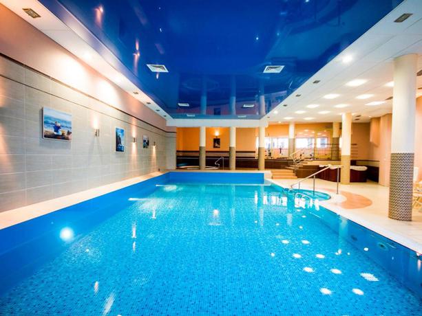 Imagen de la piscina del Jantar. Foto 30