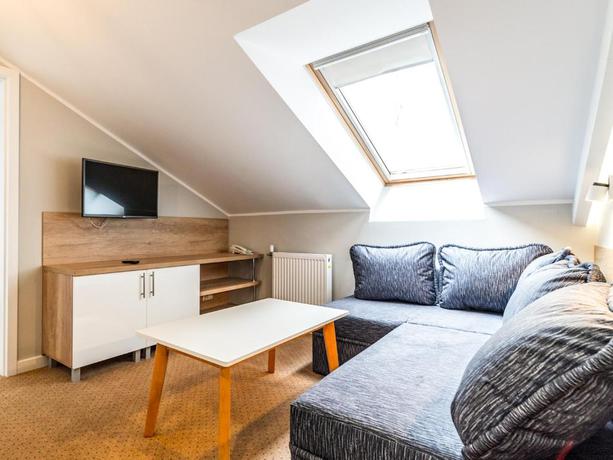 Imagen de los interiores del Jantar. Foto 28