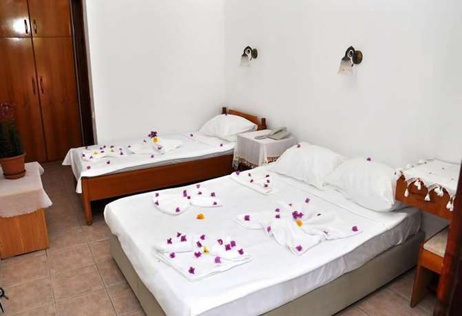Imagen de la habitación del Jarra Hotel. Foto 10