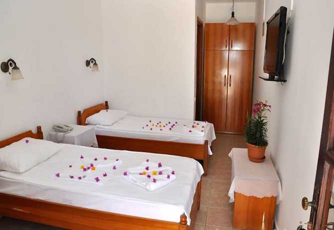 Imagen de la habitación del Jarra Hotel. Foto 12