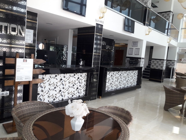 Imagen del bar/restaurante del Jasmin Blue Otel. Foto 2