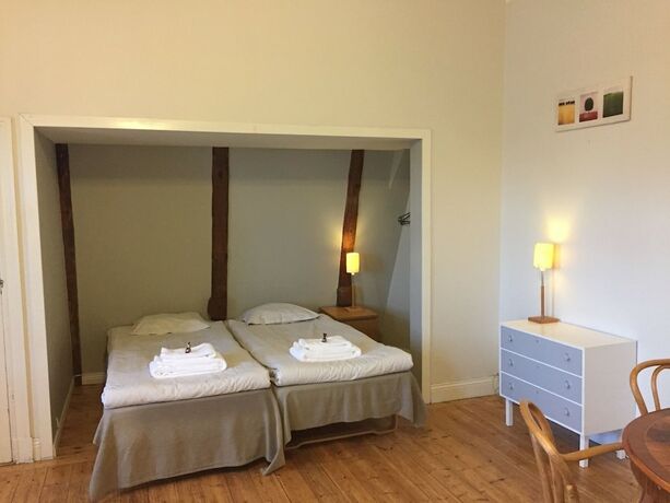 Imagen general del J&auml;rnv&auml;gshotellet. Foto 2