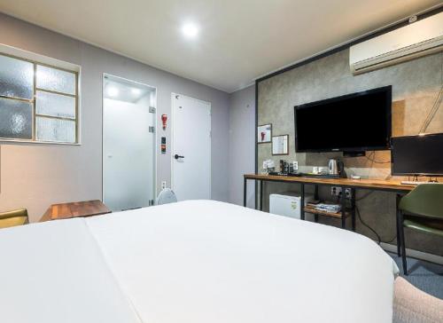 Imagen de la habitación del Java Hotel. Foto 15