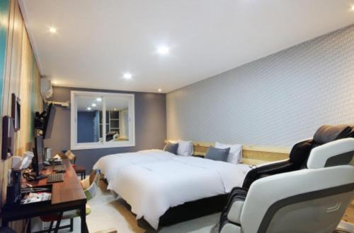 Imagen de la habitación del Java Hotel. Foto 18