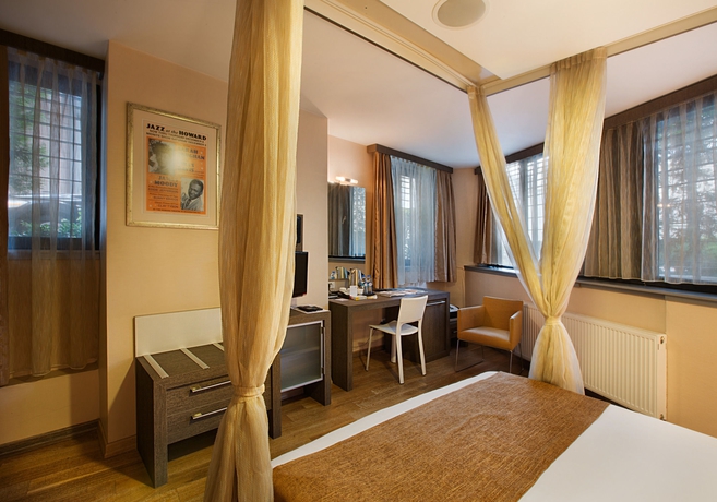 Imagen de la habitación del Jazz Hotel. Foto 11