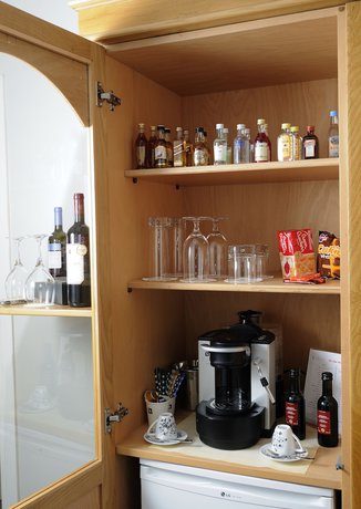 Imagen de la habitación del Jennifer Home Hotel. Foto 16