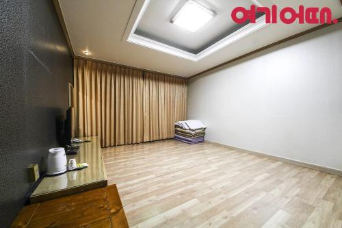 Imagen de la habitación del Jeongsun Ace Family Tourist Hotel. Foto 18