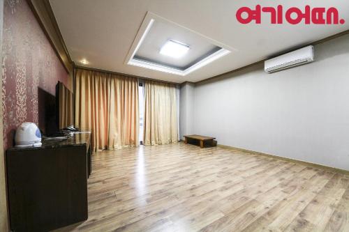 Imagen de la habitación del Jeongsun Ace Family Tourist Hotel. Foto 20