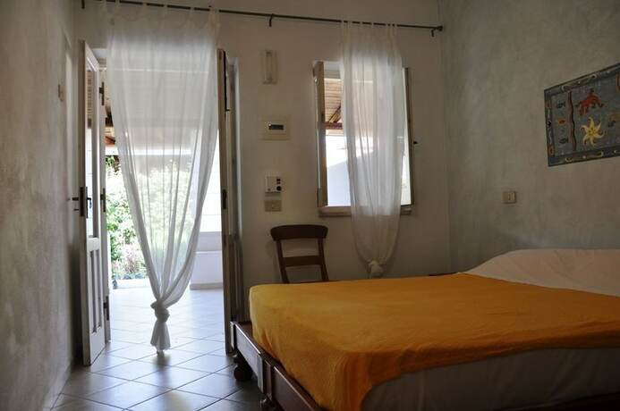 Imagen general del Jer&agrave; Aloe BandB Relax-Vulcanello. Foto 12