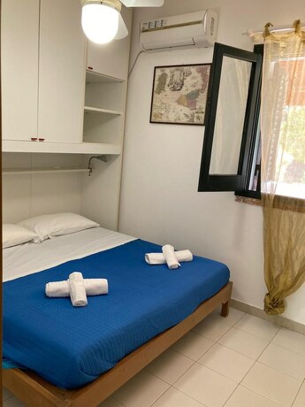 Imagen de la habitación del Jer&agrave; Aloe BandB Relax-Vulcanello. Foto 13