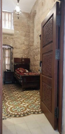 Imagen de la habitación del Jerusalem Hotel. Foto 7