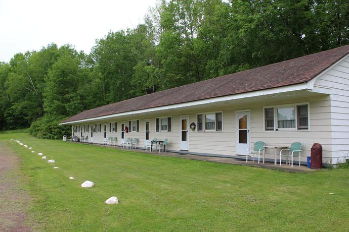 Imagen de los exteriores del Jimmy Oconnor's Windham Mtn Inn. Foto 4