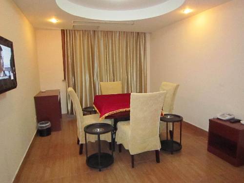 Imagen de la habitación del Jin Zhong Hotel Shanghai. Foto 1