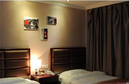 Imagen general del Jingmen Longtin Hotel. Foto 2