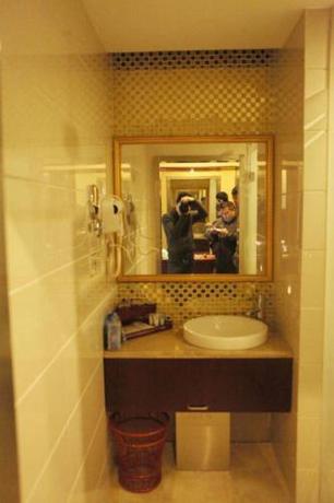 Imagen general del Jiujiang Yifeng Hotel. Foto 4