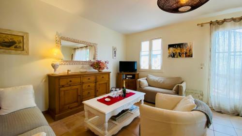 Imagen general del Jolie maison en résidence au cœur de Saint Martin de Ré. Foto 5