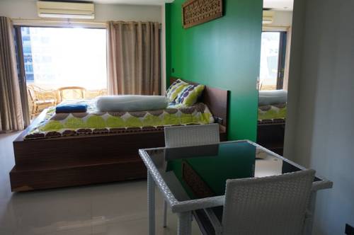 Imagen de la habitación del Jomtien Hill Resort Pratamnak. Foto 8