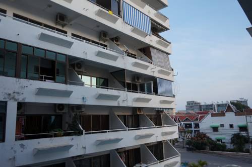 Imagen de la habitación del Jomtien Hill Resort Pratamnak. Foto 13