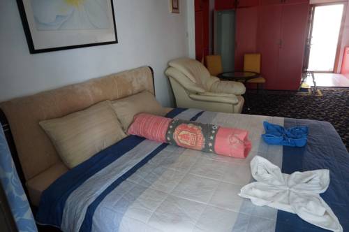 Imagen de la habitación del Jomtien Hill Resort Pratamnak. Foto 14