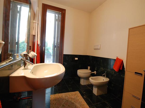 Imagen de la habitación del Judeca Nova. Foto 2