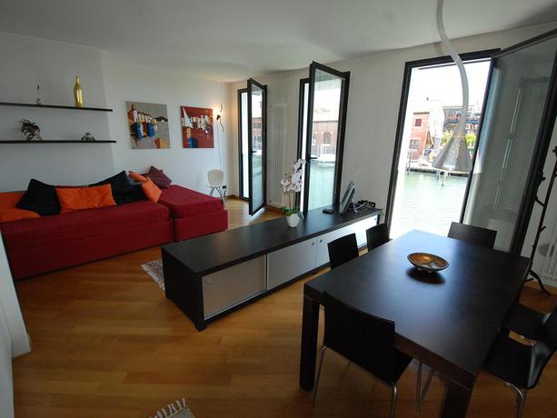 Imagen de los interiores del Judeca Nova. Foto 5