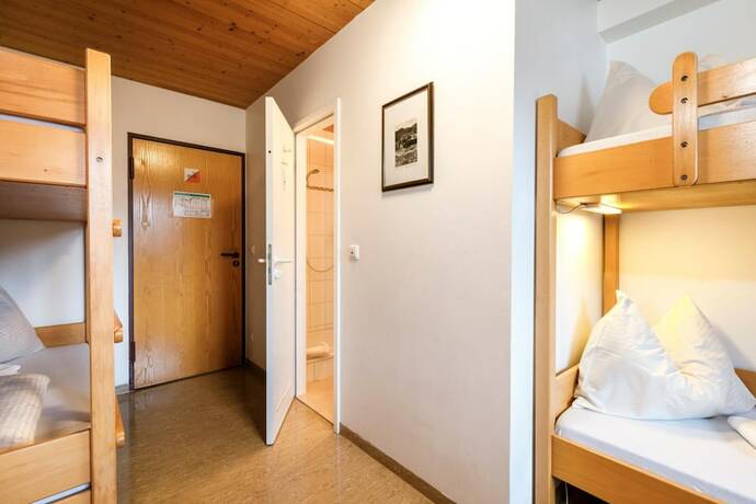 Imagen general del Jugendherberge Kreuth-Scharling - Hostel. Foto 14