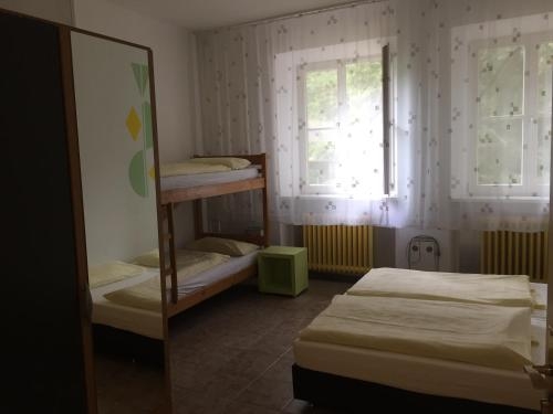 Imagen de la habitación del Jugendhotel Nuernberg. Foto 9