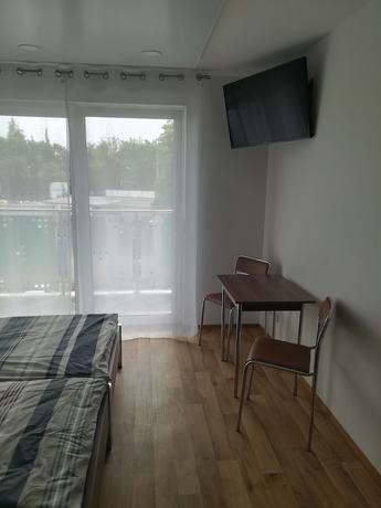 Imagen de la habitación del Jura Hotel. Foto 14