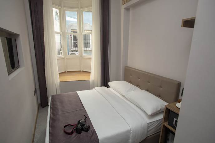 Imagen de la habitación del Jurnal Hotel. Foto 2