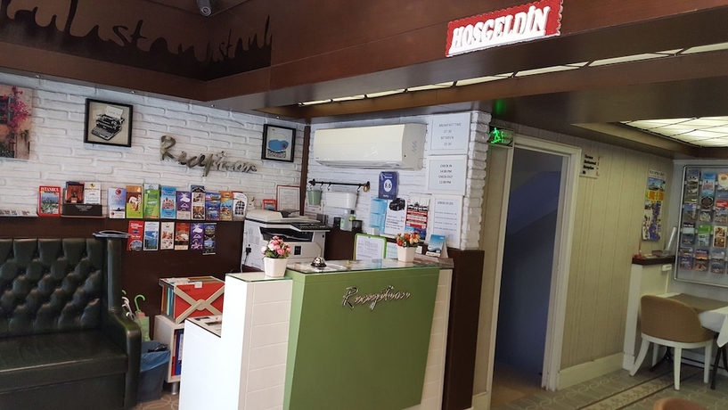 Imagen de los interiores del Just Inn Hotel. Foto 19