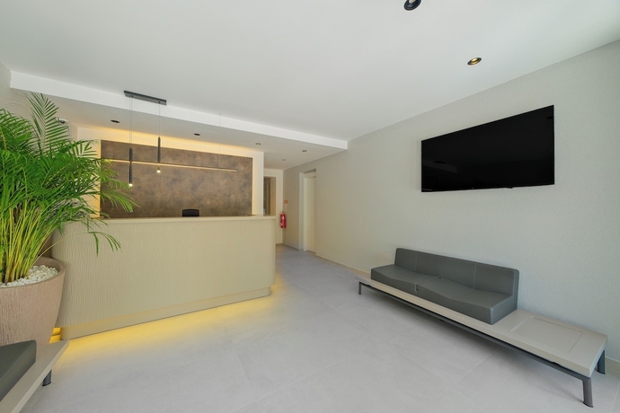 Imagen de los interiores del KARBELSUN CITY. Foto 16