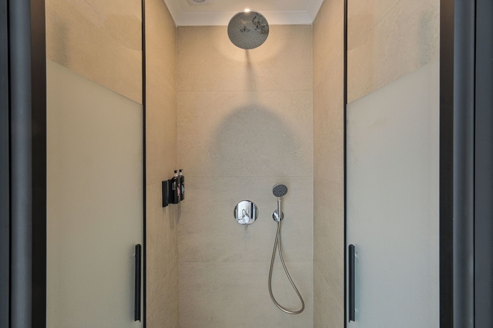 Imagen de la habitación del KARBELSUN CITY. Foto 5
