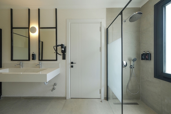 Imagen de la habitación del KARBELSUN CITY. Foto 10
