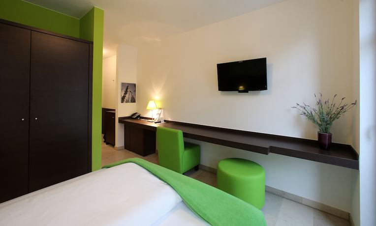 Imagen de la habitación del KH Hotel. Foto 14