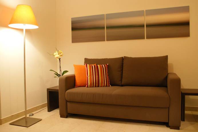 Imagen de la habitación del KH Hotel. Foto 15