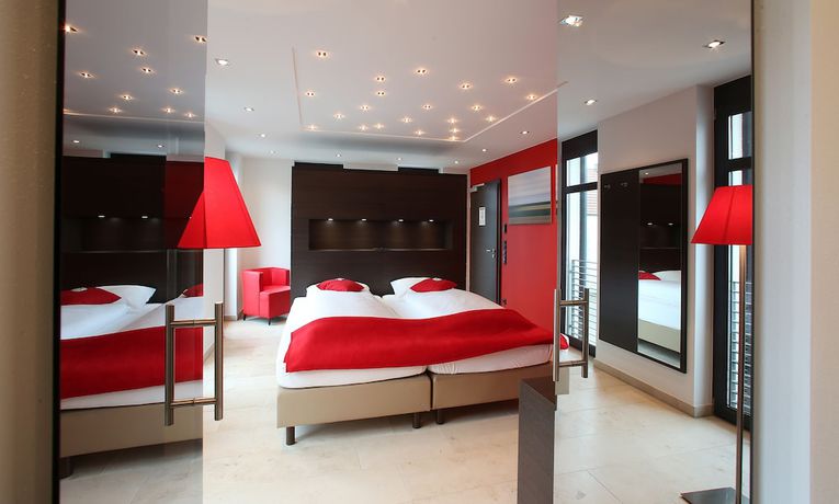 Imagen de la habitación del KH Hotel. Foto 18