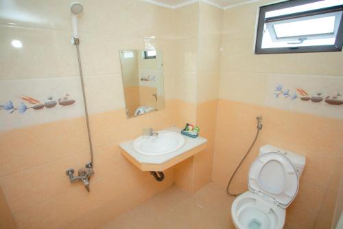 Imagen general del KH&Aacute;NH GIA HOTEL. Foto 6