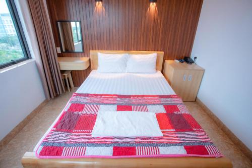 Imagen de la habitación del KH&Aacute;NH GIA HOTEL. Foto 20