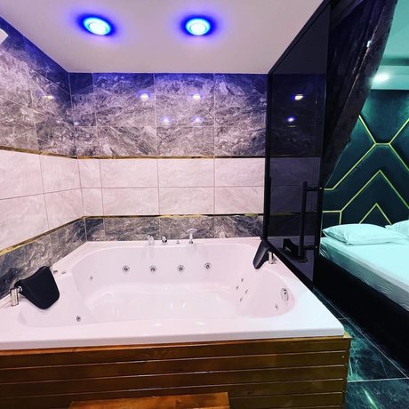 Imagen de la habitación del KIVANC SUIT HOTEL. Foto 14