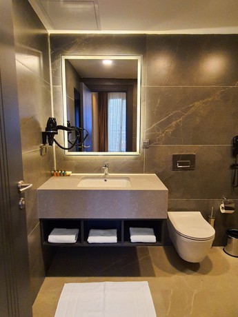 Imagen de la habitación del KIZILKAYA BUSINESS OTEL. Foto 5