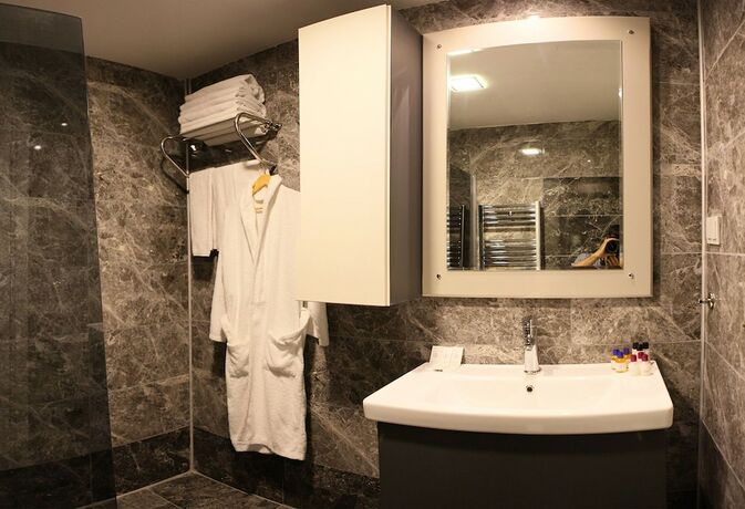 Imagen de la habitación del KRC Sivas Termal Hotel and Spa. Foto 18