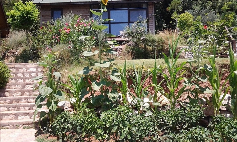 Imagen de los exteriores del Kabak Avalon. Foto 9