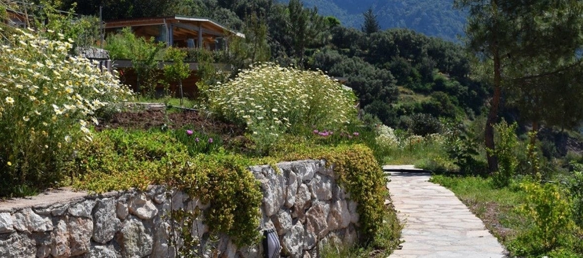 Imagen de los exteriores del Kabak Avalon. Foto 11